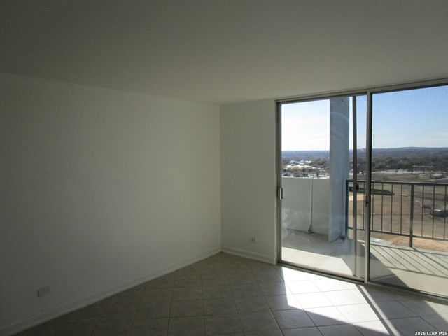7039 San Pedro Ave Apt 1110, San Antonio, TX 78216