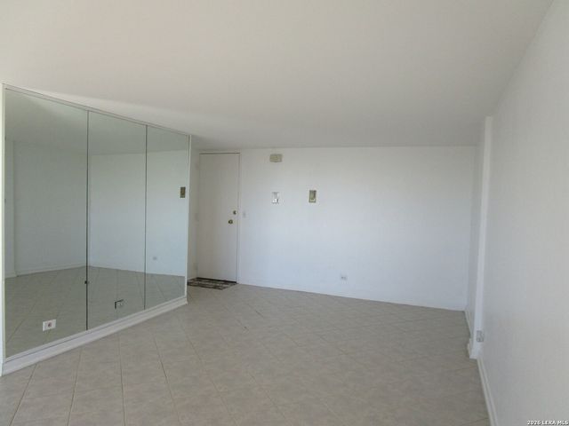 7039 San Pedro Ave Apt 1110, San Antonio, TX 78216