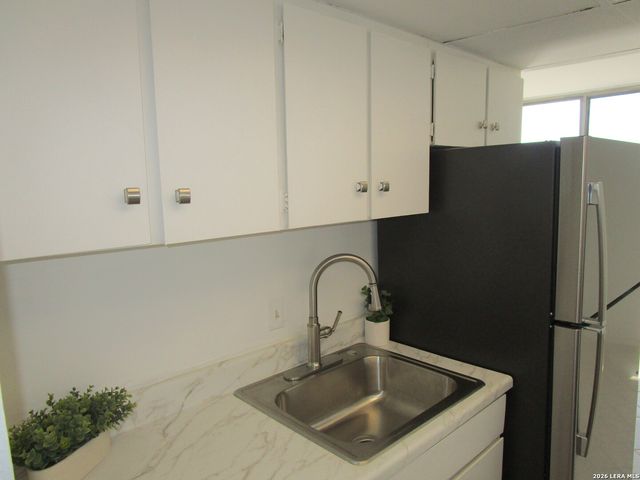 7039 San Pedro Ave Apt 1110, San Antonio, TX 78216