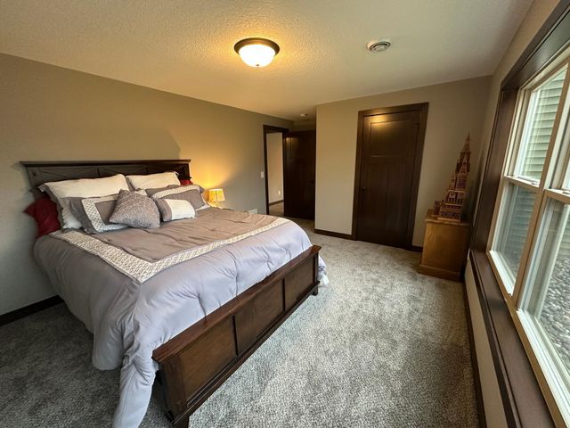 20883 Peony Lane, Rogers, MN 55374