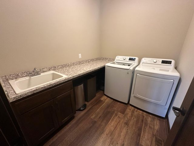 20883 Peony Lane, Rogers, MN 55374