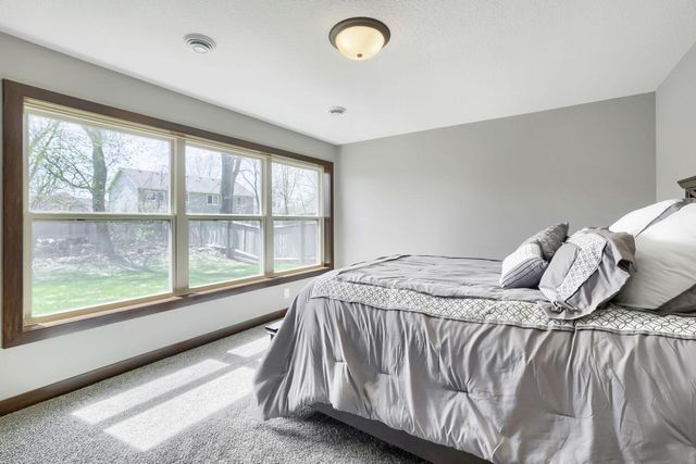 20883 Peony Lane, Rogers, MN 55374