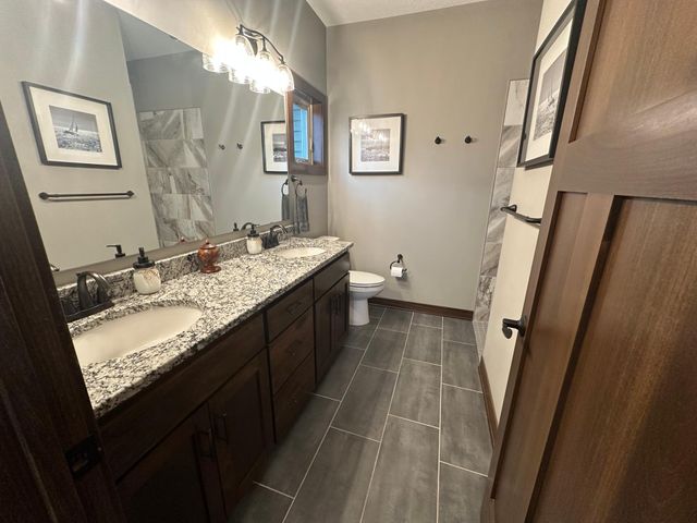 20883 Peony Lane, Rogers, MN 55374