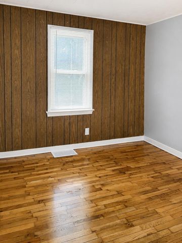 3369 7th Street, Muskegon Heights City, MI 49444