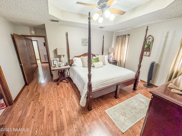 200 Babbling Brook Drive, Lafayette, LA 70506