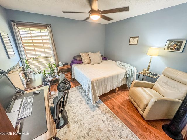 200 Babbling Brook Drive, Lafayette, LA 70506