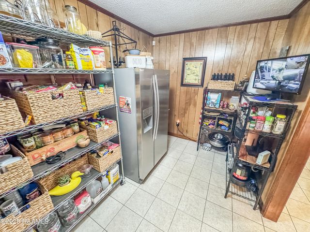 200 Babbling Brook Drive, Lafayette, LA 70506