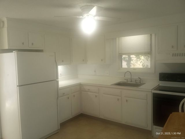 20 Parker Place, Branford, CT 06405