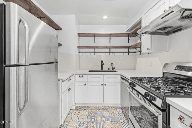 800 W 1st Street 2107, Los Angeles, CA 90012