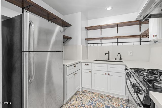800 W 1st Street 2107, Los Angeles, CA 90012