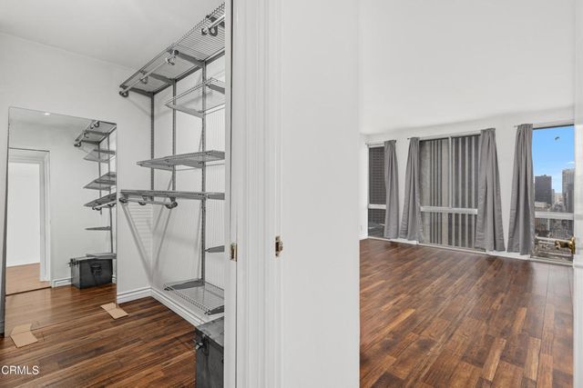 800 W 1st Street 2107, Los Angeles, CA 90012