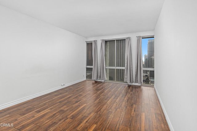 800 W 1st Street 2107, Los Angeles, CA 90012