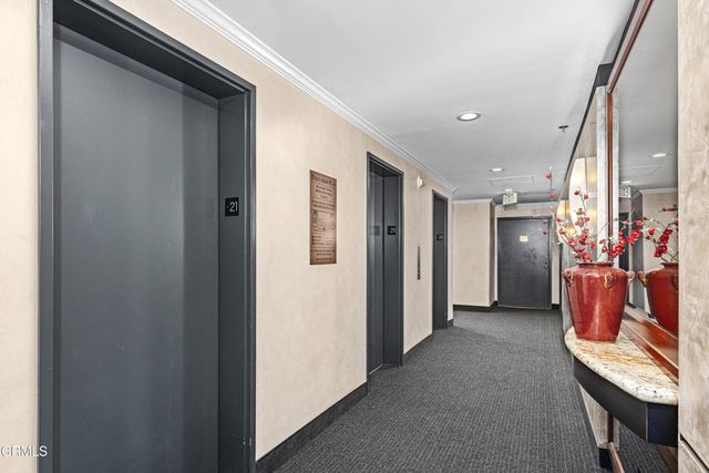 800 W 1st Street 2107, Los Angeles, CA 90012