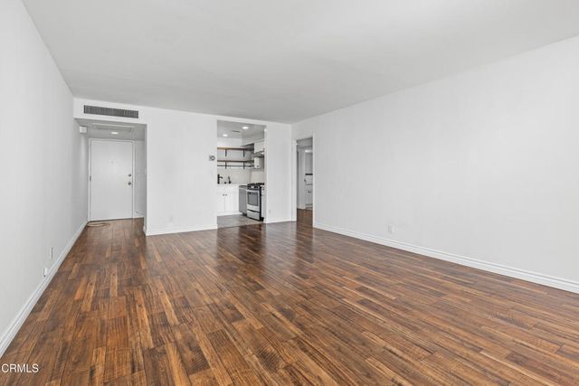 800 W 1st Street 2107, Los Angeles, CA 90012