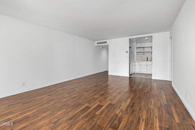 800 W 1st Street 2107, Los Angeles, CA 90012