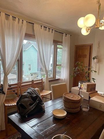229 Chapel 2, Newton, MA 02458