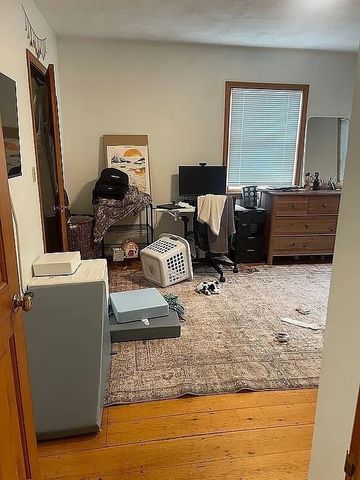229 Chapel 2, Newton, MA 02458