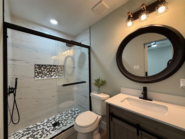 3047 Fernwood Avenue, Dallas, TX 75216