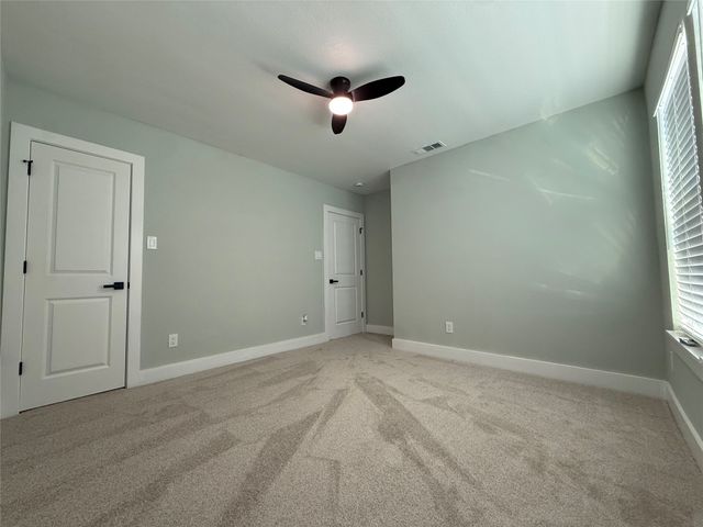 3047 Fernwood Avenue, Dallas, TX 75216