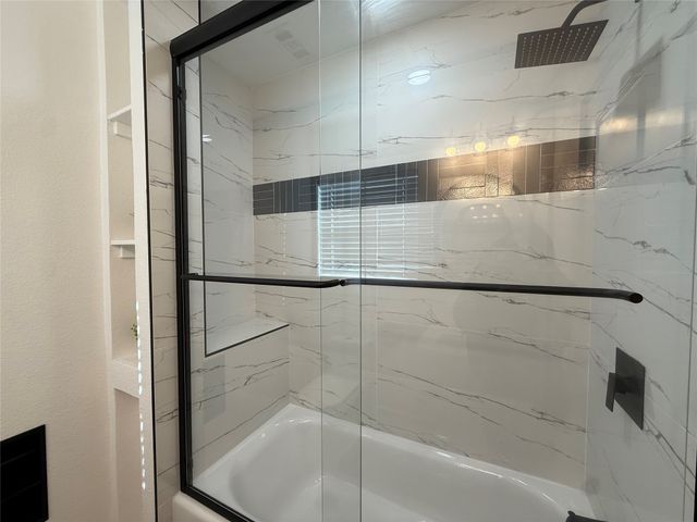 3047 Fernwood Avenue, Dallas, TX 75216