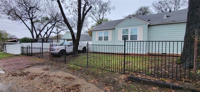 3047 Fernwood Avenue, Dallas, TX 75216