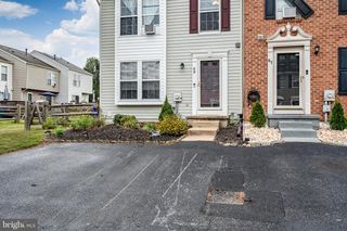 69 E NEWTOWN PL, Newark, DE 19702