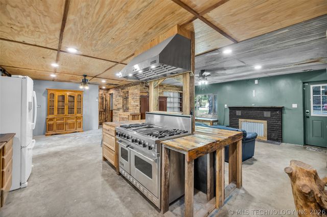 22307 E 843 Road, Park Hill, OK 74451