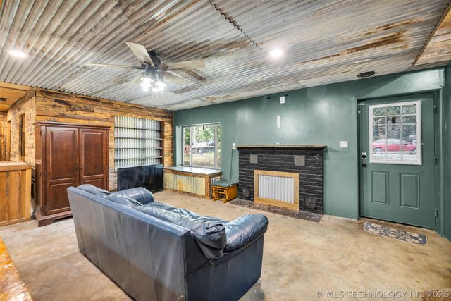 22307 E 843 Road, Park Hill, OK 74451