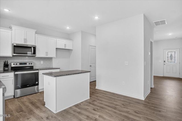 79 Rockwater Way, Zebulon, NC 27597