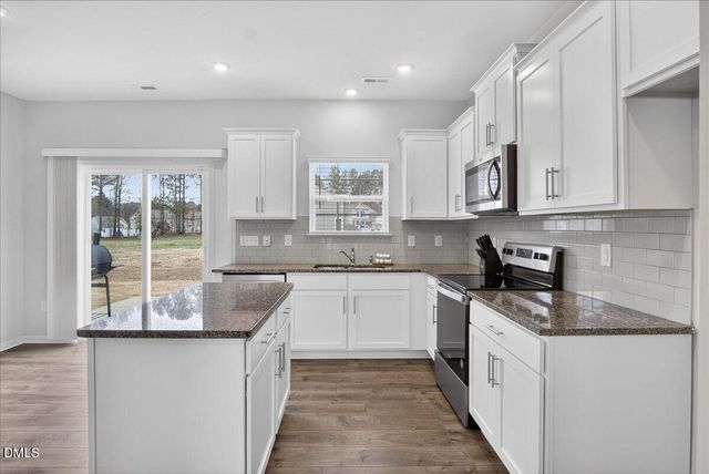 79 Rockwater Way, Zebulon, NC 27597