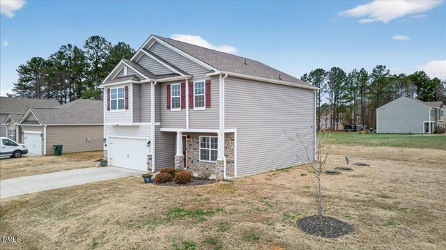 79 Rockwater Way, Zebulon, NC 27597