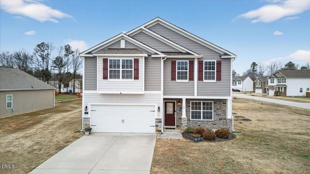 79 Rockwater Way, Zebulon, NC 27597