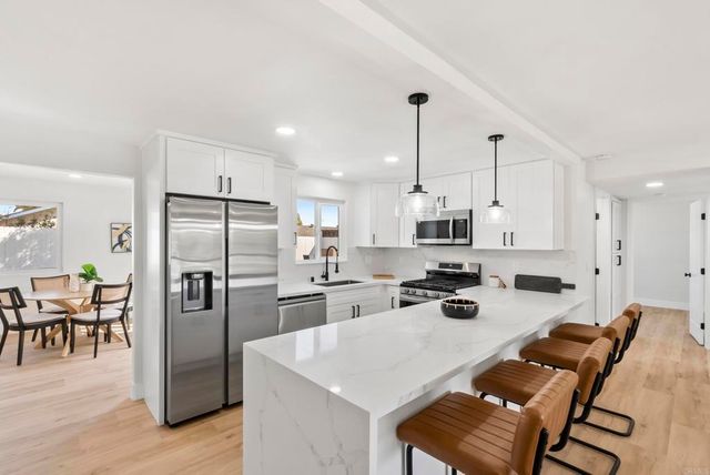 2333 E Mission Avenue, Escondido, CA 92027