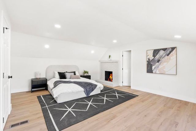 2333 E Mission Avenue, Escondido, CA 92027