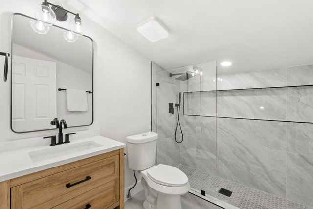 2333 E Mission Avenue, Escondido, CA 92027