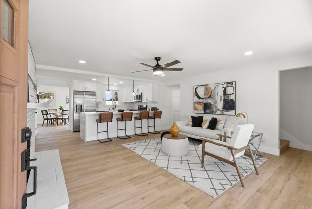 2333 E Mission Avenue, Escondido, CA 92027