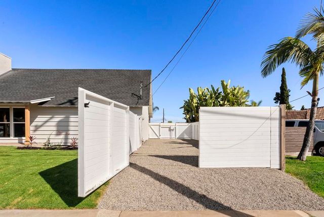 2333 E Mission Avenue, Escondido, CA 92027