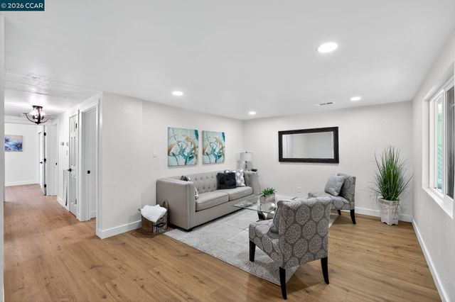 629 S Murdock Ave, Willows, CA 95988