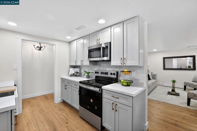 629 S Murdock Ave, Willows, CA 95988