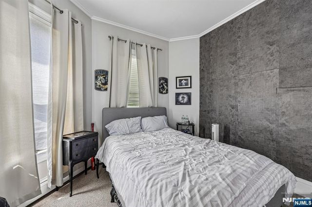 5 Park Avenue, Westwood, NJ 07675