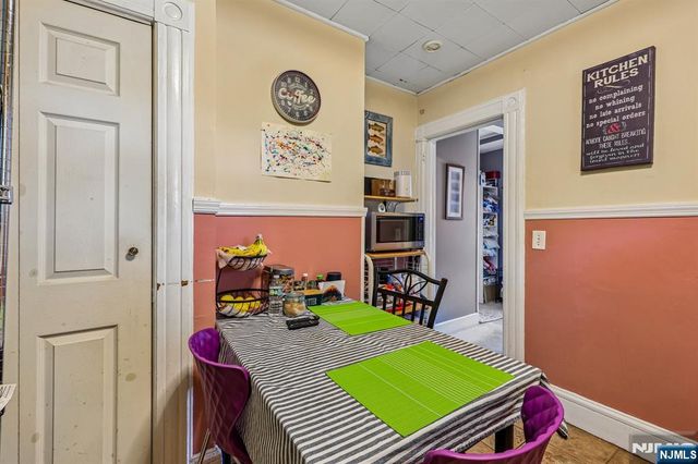 5 Park Avenue, Westwood, NJ 07675