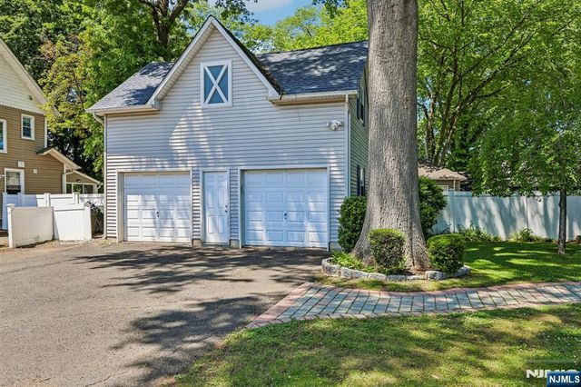 5 Park Avenue, Westwood, NJ 07675