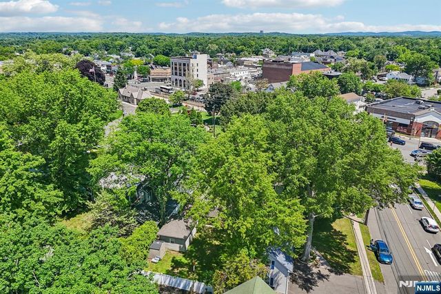 5 Park Avenue, Westwood, NJ 07675