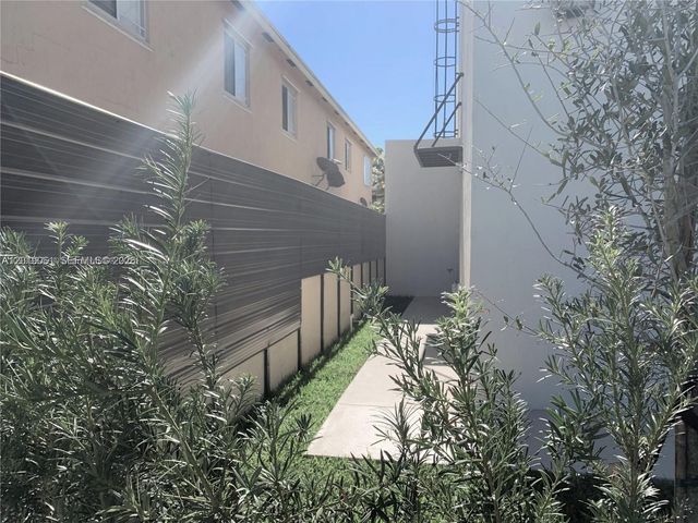 312 E 6th St A, Hialeah, FL 33010