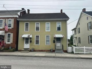 229 LOCUST ST, Hanover, PA 17331