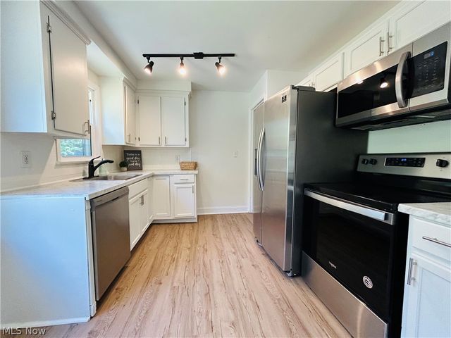 13629 Granger Road, Garfield Heights, OH 44125