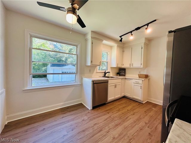 13629 Granger Road, Garfield Heights, OH 44125