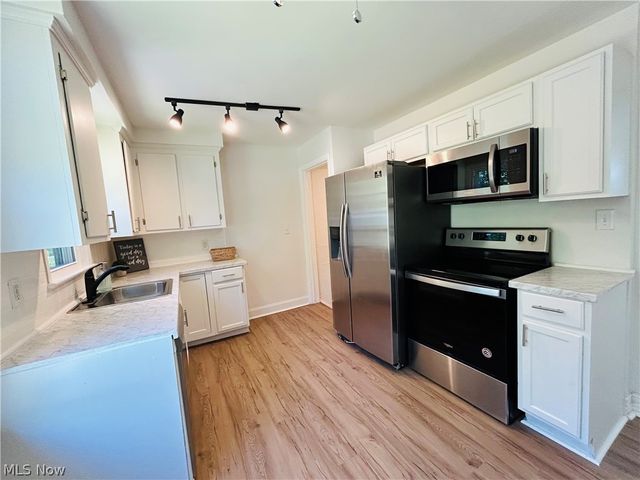 13629 Granger Road, Garfield Heights, OH 44125