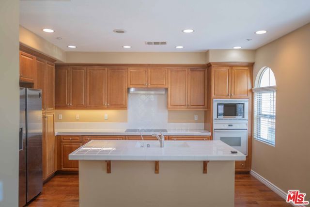 107 Chantilly, Irvine, CA 92620