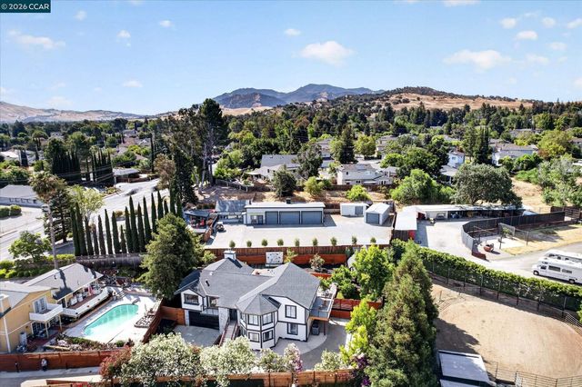 4348 Cowell Rd, Concord, CA 94518
